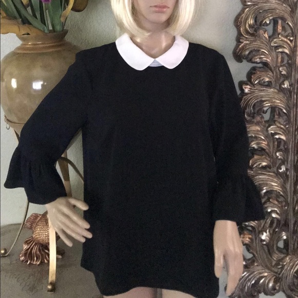 Tops - 4 for 20$ Black beaufitul blouse